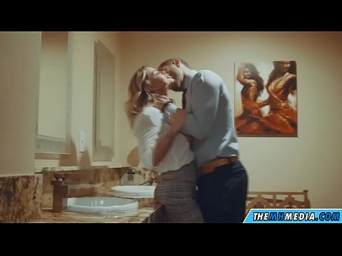 ❤️ Коли грудаста блондинка спокушає вас у громадському туалеті ❌ Секс-відео у нас uk.virtsextor.ru ☑